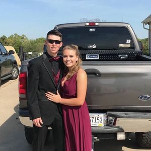 Meet your Posher, Carrie